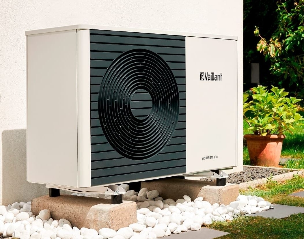 Jak vybrat tepelné čerpadlo Porovnání čerpadel typu split vs. monoblok